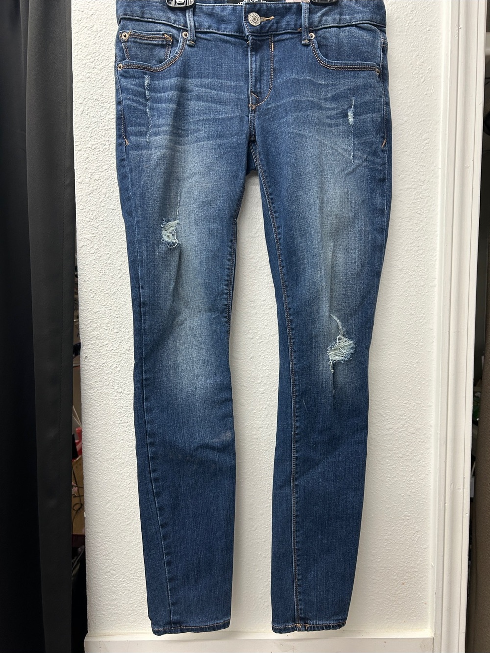 Express Women's Skinny Jeans in Blue with Distressed Detailing